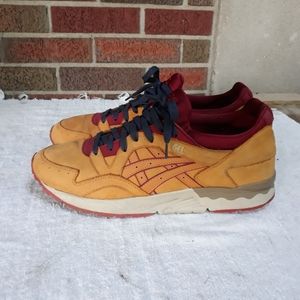 Men's sz Asics Gel Lyte V Athletic Running Shoes